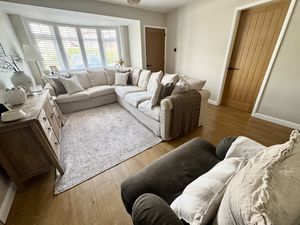 Lounge- click for photo gallery